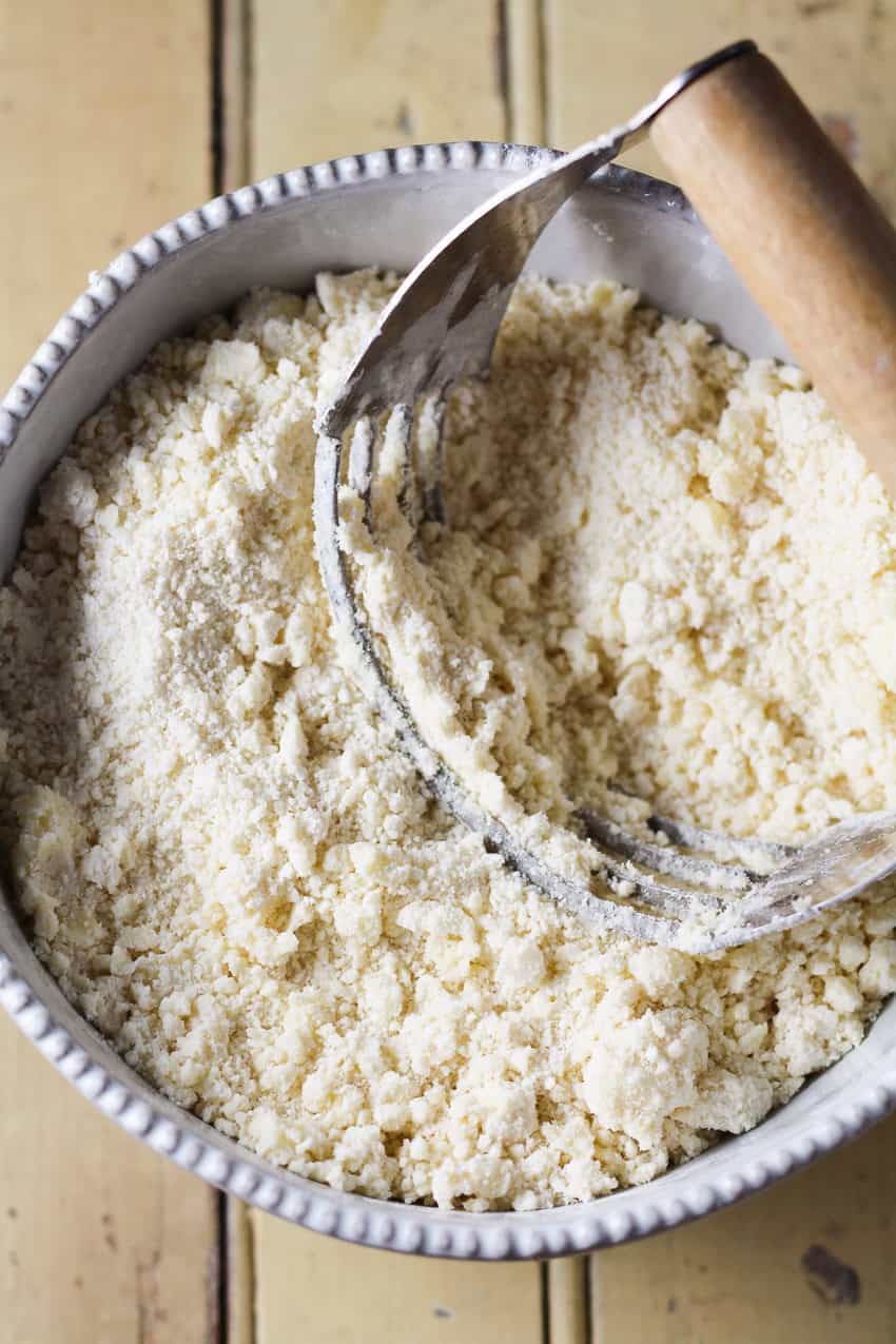 shortbread crust in bowl