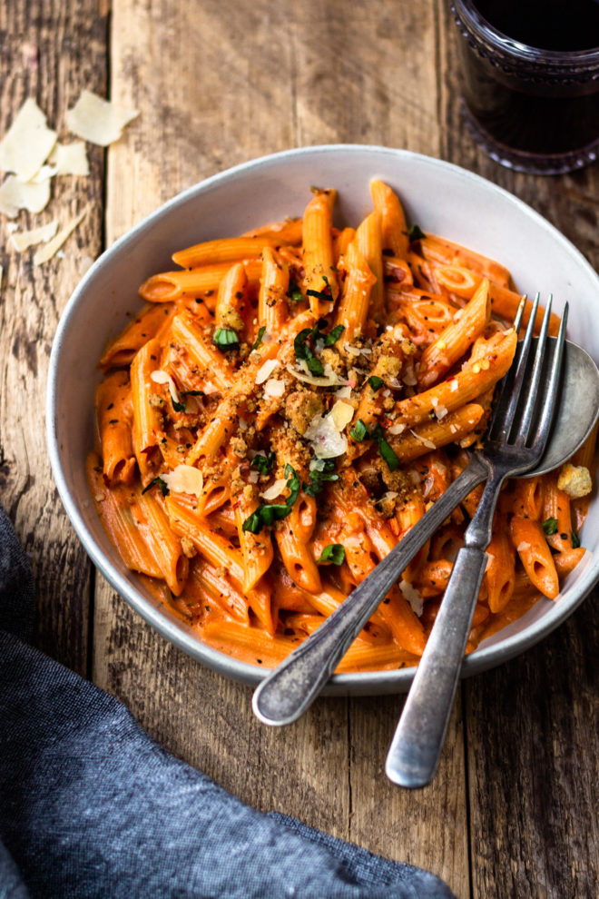 penne all vodka with parmesan herb breadcrumbs