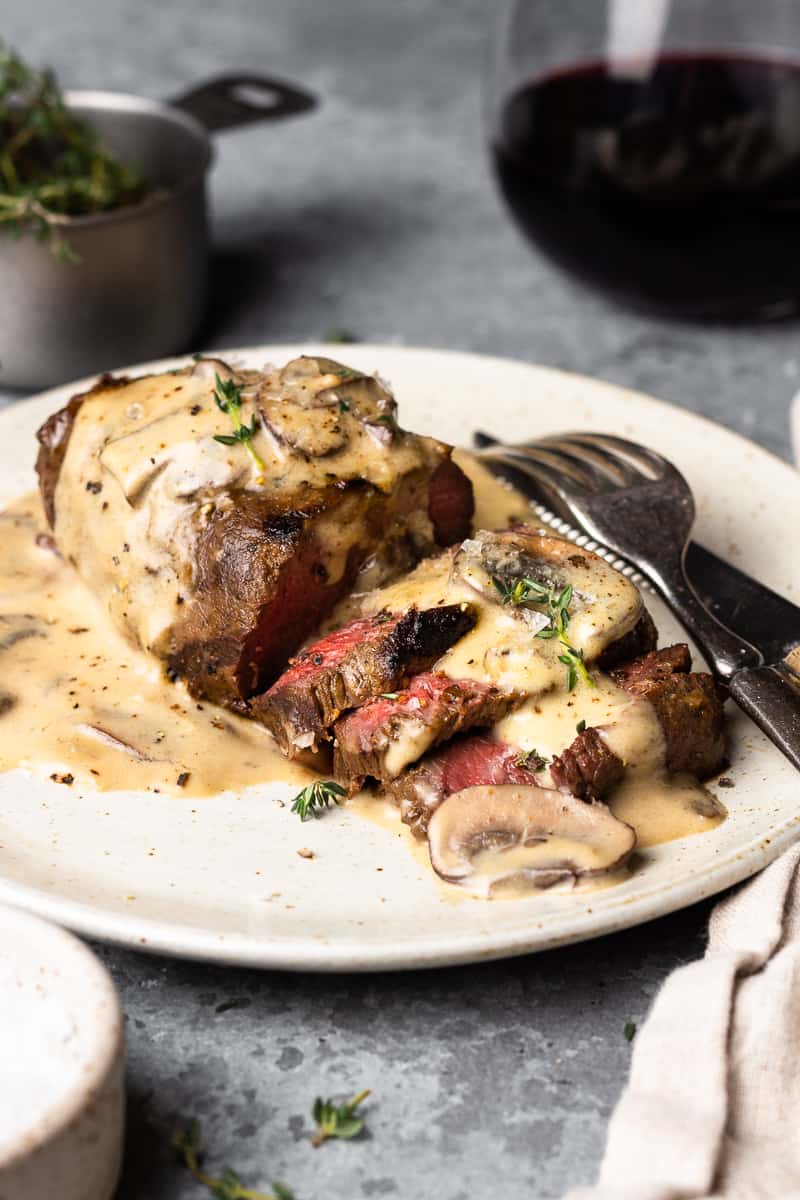 venison steak with mushroom cream sauce